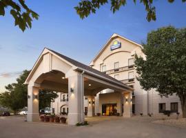 Days Inn & Suites by Wyndham Cedar Rapids, hotel poblíž The Eastern Iowa Airport - CID, Cedar Rapids