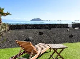 BeachFront Villa - La Casa del Mar