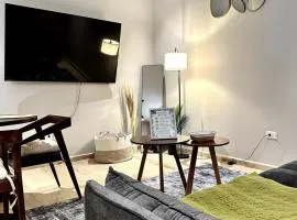 Tuscania Modern Luxe - Temozon Apt on First Floor