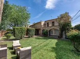 Villa con encanto Jardín, Wifi y Ac