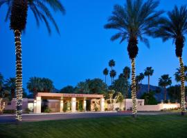 Desert Isle Resort, a VRI resort, hotel in Palm Springs