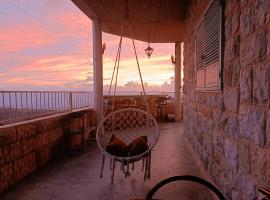 צימר old school, hotel in Ein Kinya