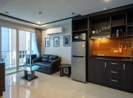 New Nordic Club 1 by Apartwell