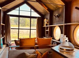 B Farm, viešbutis mieste Bobs Farm