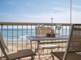 Les Pieds dans l'eau YourHostHelper, hotel en Palavas-les-Flots