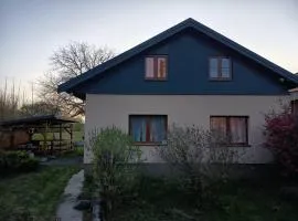 Chata na hradzi