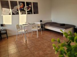 Work & Relax Apartment in Industrial area, hotell i Reinfeld