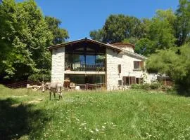 Les Favouilles - Gîte & Chambres d hôtes
