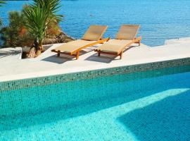 Porto Evia Boutique Hotel, hotel v destinaci Amarinthos