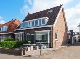 Wijkiki Surf House