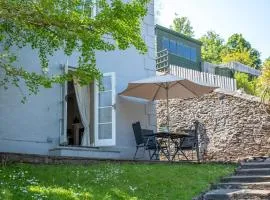 Townhouse With Garden, Parking & River Dart Views