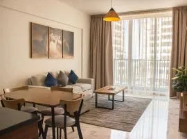 Hala Holiday Homes- Marina Residence, Al Hamra Village