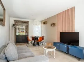 Appartement moderne 750m du port
