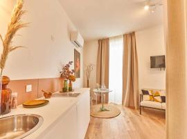 Chez Camille - Boutique Aparthotel au coeur de Bordeaux, ξενοδοχείο στο Μπορντώ