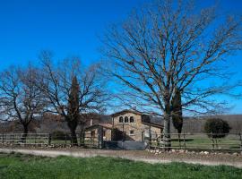 Il casale del Mignone، فندق في Blera