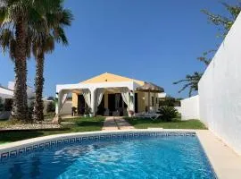 Chalet con piscina en Menorca