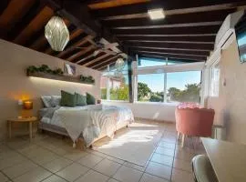 Casa Haru, Hermosa casa con alberca y caldera, jardín, asador y tombling, capacidad para 14 personas, 5 recámaras, 8 camas, 5 baños