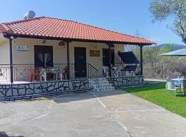 ''Mary's House'' Entire residence Olympiada Halkidiki Near to Sea 200m !