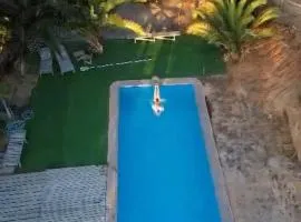 Parcela Casablanca con gran piscina