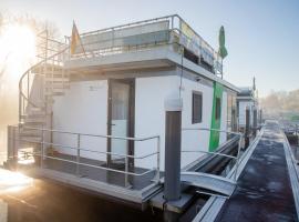 Hausboot "Seerose", hotel a Bad Bederkesa