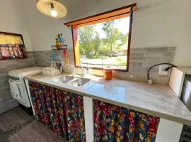 Chalé Vila do Lago 2 - 5min do Centro de Joa, hotel v destinácii Joanópolis