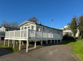 Ivy Close, 3 Bedroom Caravan, Pet Friendly, hotel u gradu Budleigh Salterton