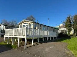 15 Ivy Close, 3 Bedroom Caravan, Pet Friendly