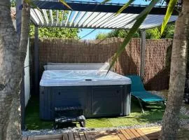 Maison avec jacuzzi - charme et sérénité pour 6 pers
