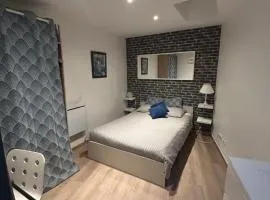 Charmant studio pour 2 personnes à Orsay