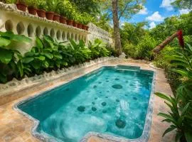 Lovely Villa in Tagaytay w Pool, Billiards up to 20pax