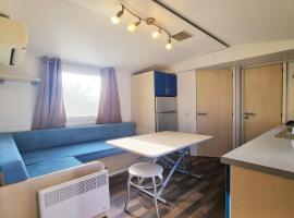 Nomad Infinity bungalow for 6, hotel em L'Escala