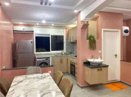 Cozy & Peaceful Getaway - Private Terrace