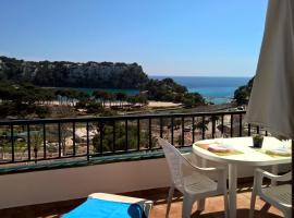 Apartamentos Encanto Del Mar, holiday rental in Cala Galdana