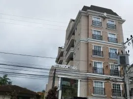 Stúdio Lindo em Ótima Localização