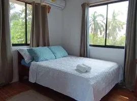 Coconut Lodge Maluhia