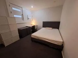 Quiet secure home in CBD, handy close to Downtown Britomart Ferry and Spark Arena