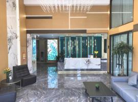 乌鲁木齐会展中心万信至格酒店, khách sạn gần Diwopu Airport - URC, Ergong Zhan