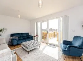 Stunning New Modern Home near Roundhay Park