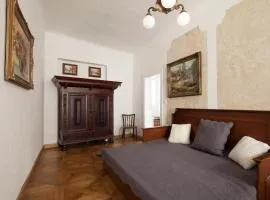 Dlouhá Art & Antique Stay
