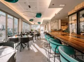Rolly - Rooms & Restaurant