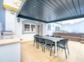 Full private 180sqm Villa - Terrace Jacuzzi - 200m Beach & Sea View