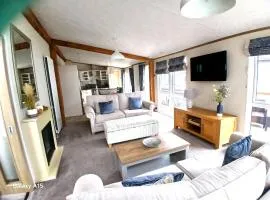 Bluebell Luxury 2 Bedroom Lodge at Southview Holiday Park