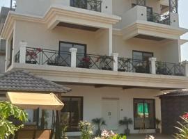 Lion's Luxury Holidays, hotel v destinaci Āmbavna