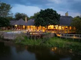 Xidulu Safari Lodge - Makalali