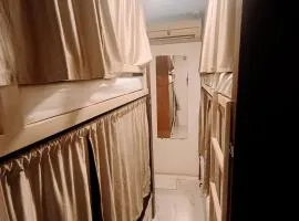Stay Retreats - Dorm In Andheri