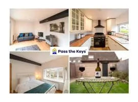 Pass the Keys Cosy 2 Bed Terrace Peaceful Village location