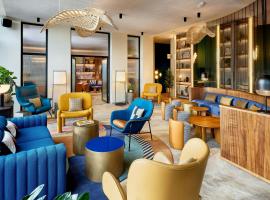 Courtyard by Marriott Lyon Eurexpo Stadium, kh&aacute;ch sạn gần S&acirc;n bay Lyon - Saint Exupery, Genas