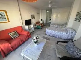 Estudio junto al mar