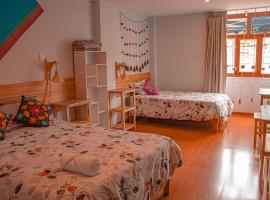 "CASITA AZUL" -habitación y cocina solo para ti, hotel u gradu 'Chivay'