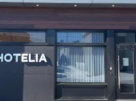 Hotelia, hotel near Alma Airport - YTF, Saint-Ambroise